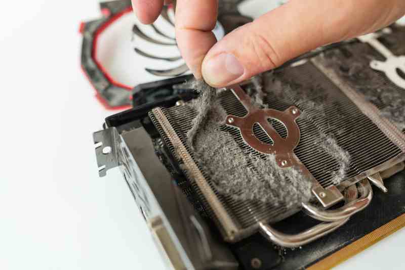 cleaning the video card of the computer from dust 2022 10 03 22 28 26 utc 1